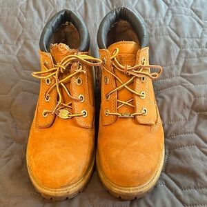 Timberland Orange Leather Boots with Yellow Laces